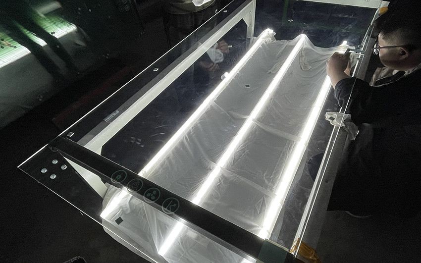Bức tường kính văn phòng